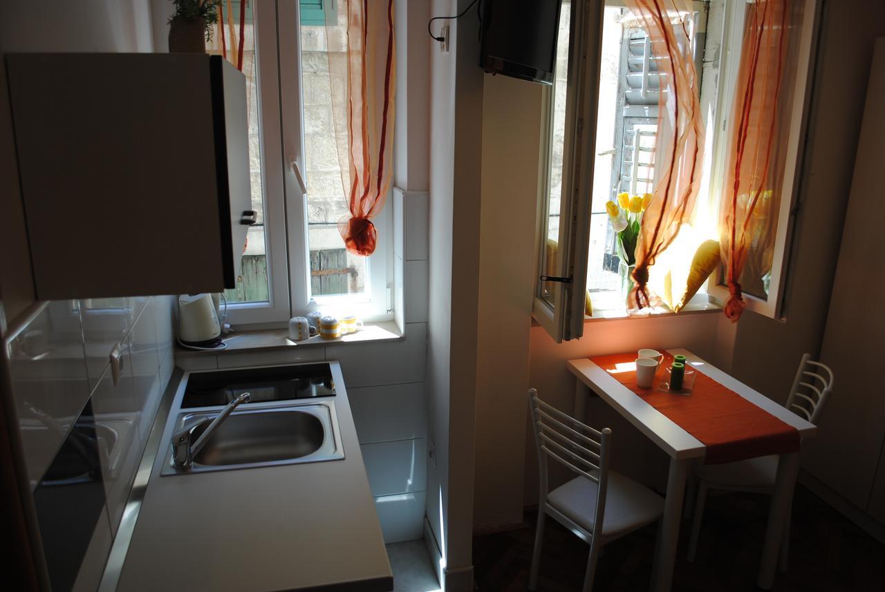 Optimist Split/city Center Apartament *